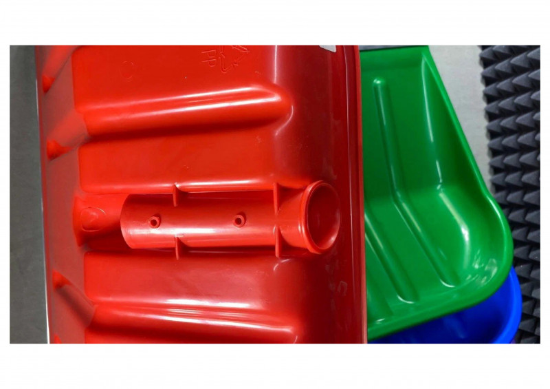 Лопата снеговая с кромкой 480х400мм большая б/черенка цветная